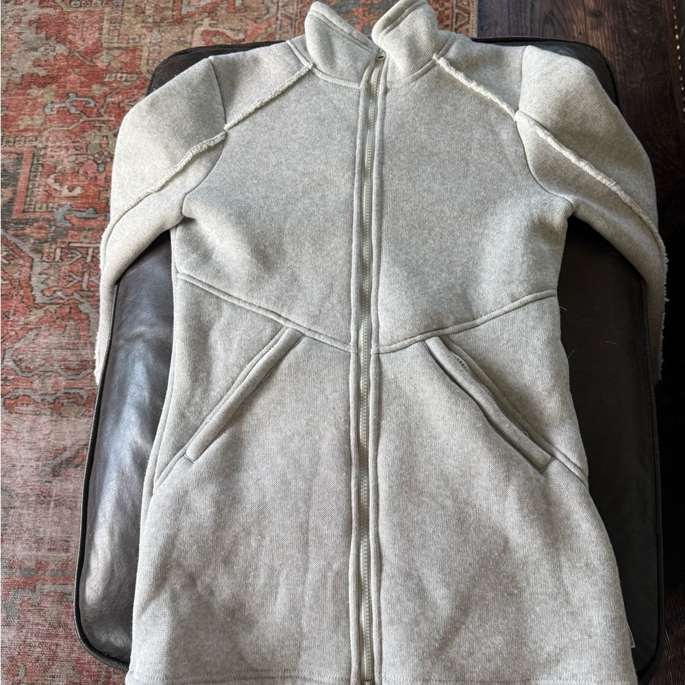 Avalanche Women's Light Gray Teddy Jacket